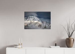 Lenticular Throne, New Zealand