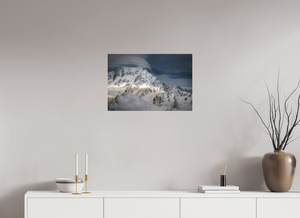 Lenticular Throne, New Zealand